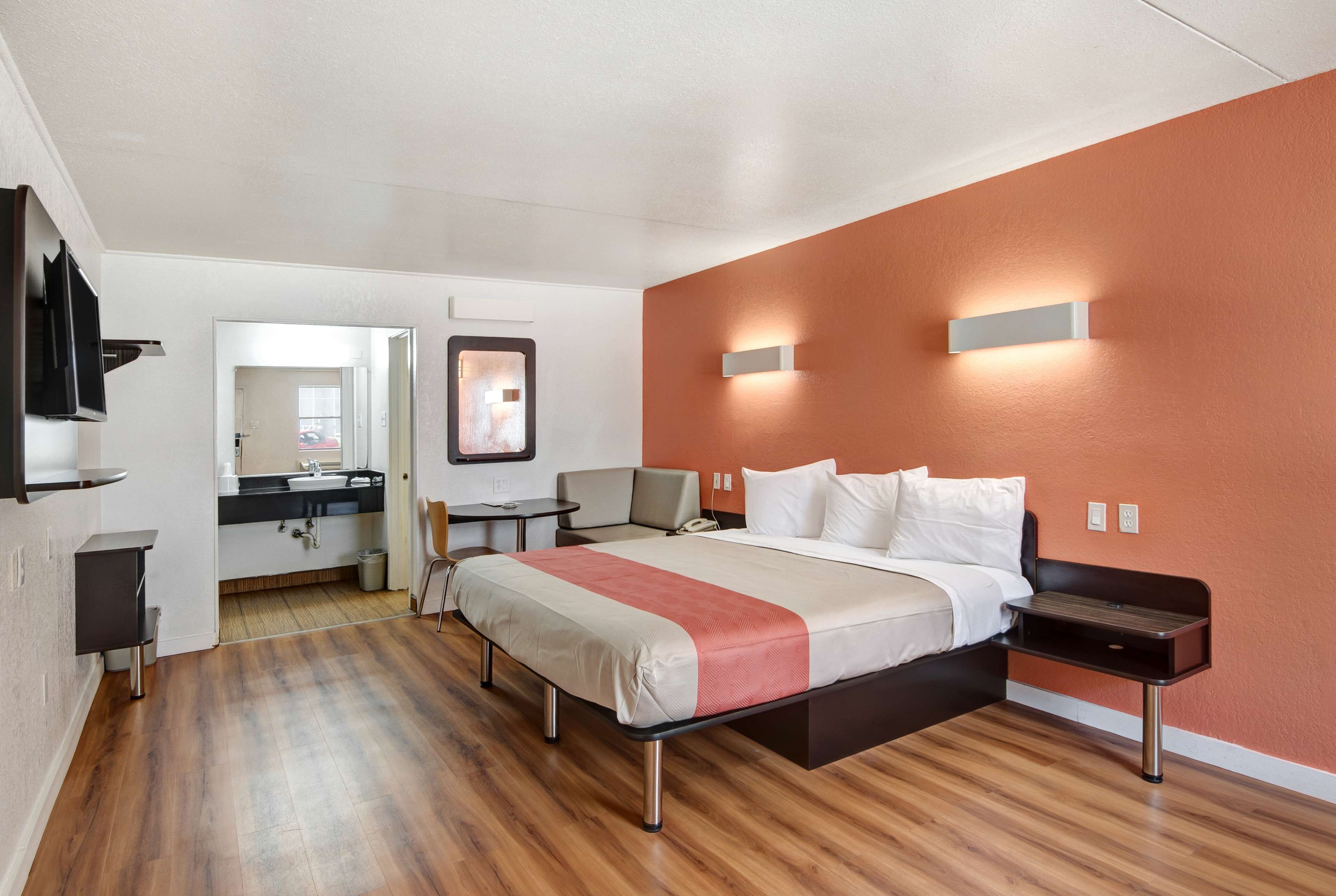 Wi-Fi gratuit, draps fournis