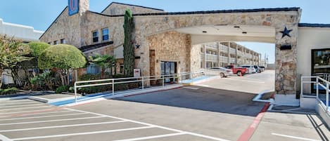 Entrada al alojamiento