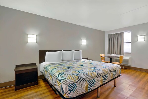 Bàn, khu vực làm việc phù hợp cho laptop 