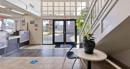 Motel 6 Tucson, AZ - North