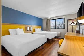 Standard Room, 2 Queen Beds, Non Smoking | Desk, laptop workspace, free WiFi, bed sheets - Park Inn by Radisson, Fargo West Acres (Fargo)