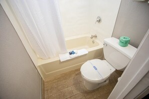 Towels - Park Inn by Radisson, Fargo West Acres (Fargo)