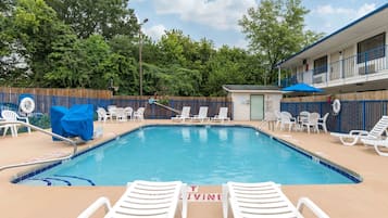 Seasonal outdoor pool
