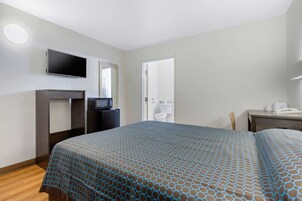 Desk, blackout drapes, free WiFi, bed sheets