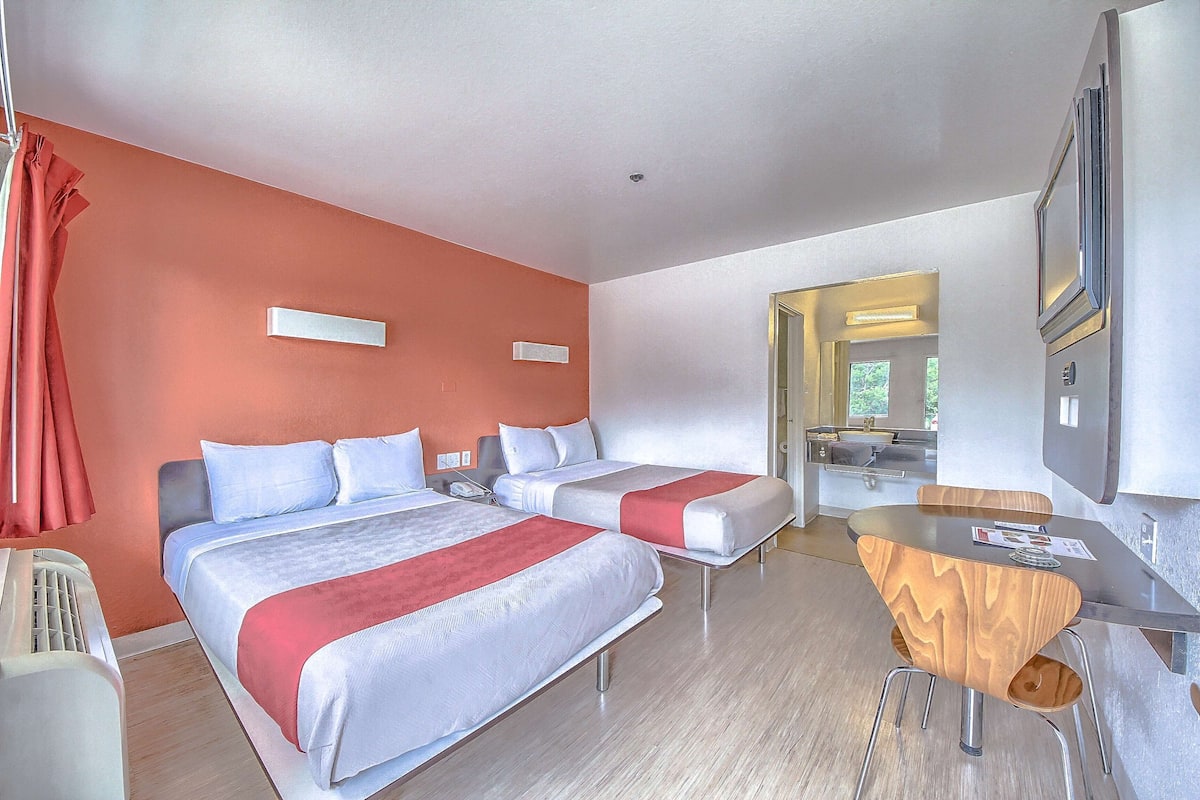 Wi-Fi gratuit, draps fournis