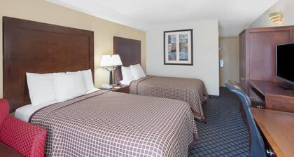 Days Inn by Wyndham Geneva/Finger Lakes