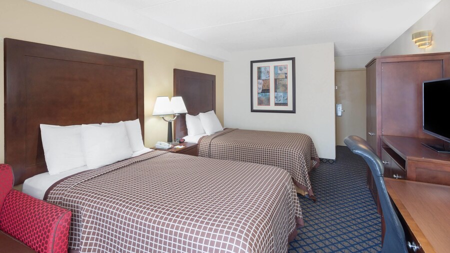 Days Inn by Wyndham Geneva/Finger Lakes