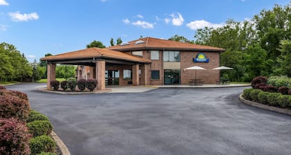 Days Inn by Wyndham Geneva/Finger Lakes