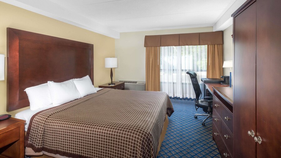 Days Inn by Wyndham Geneva/Finger Lakes