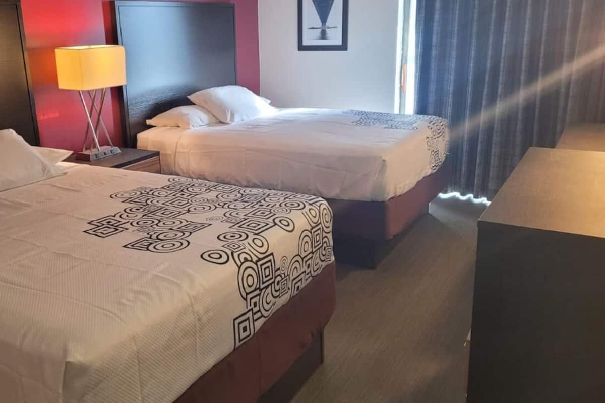 Blackout curtains, soundproofing, iron/ironing board, free WiFi