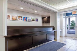 Lobby - Motel 6 Albuquerque, NM - North (Albuquerque)