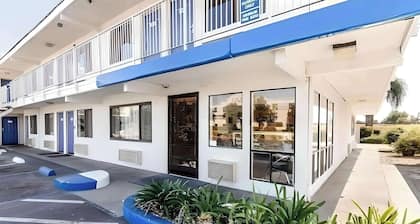 Motel 6 Modesto CA