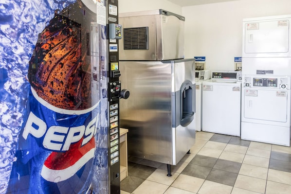 Vending machine - Motel 6 Bakersfield, CA - Convention Center (Bakersfield)