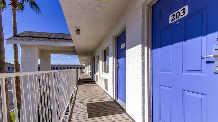Motel 6 Phoenix, AZ - Airport - 24th Street