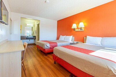 Motel 6 Phoenix, AZ - Airport - 24th Street