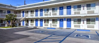 Motel 6 Phoenix, AZ - Airport - 24th Street