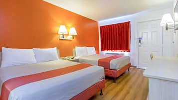 Bureau, lits bébé (gratuits), Wi-Fi gratuit, draps fournis