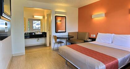 Motel 6 Austin, TX - North Central