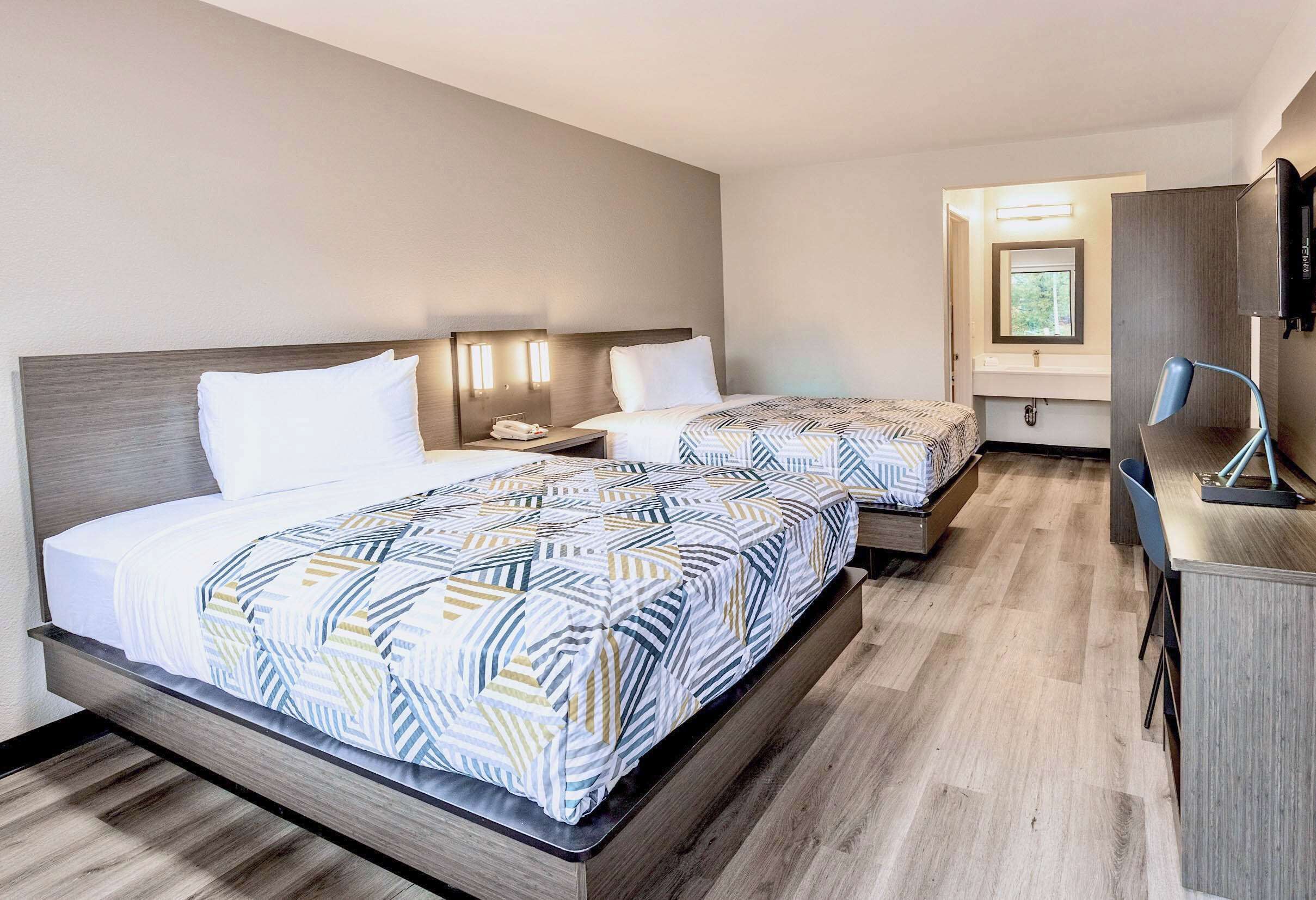 Wi-Fi de cortesia, roupa de cama