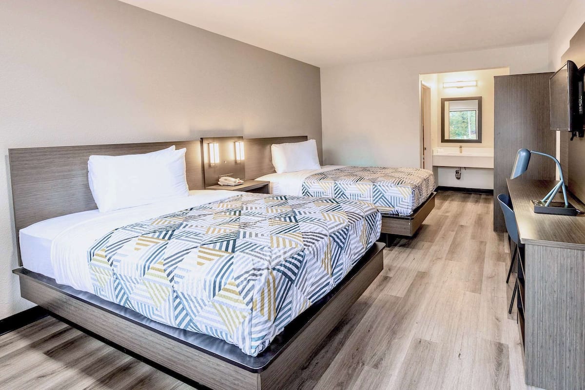 Wi-Fi de cortesia, roupa de cama