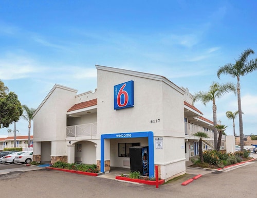 Motel 6 Carlsbad, CA - Near Legoland