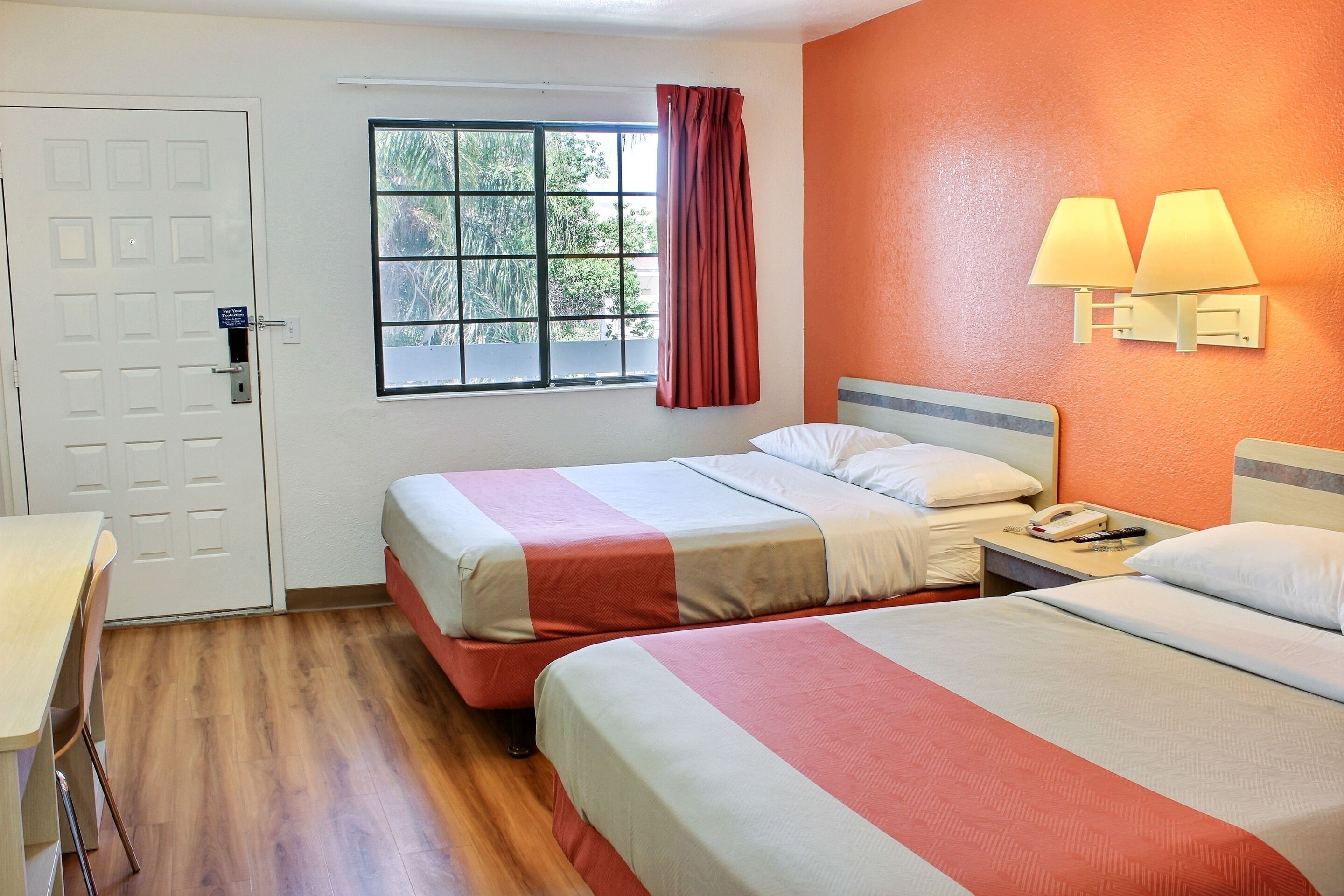 Wi-Fi ฟรี, ผ้าปูที่นอน