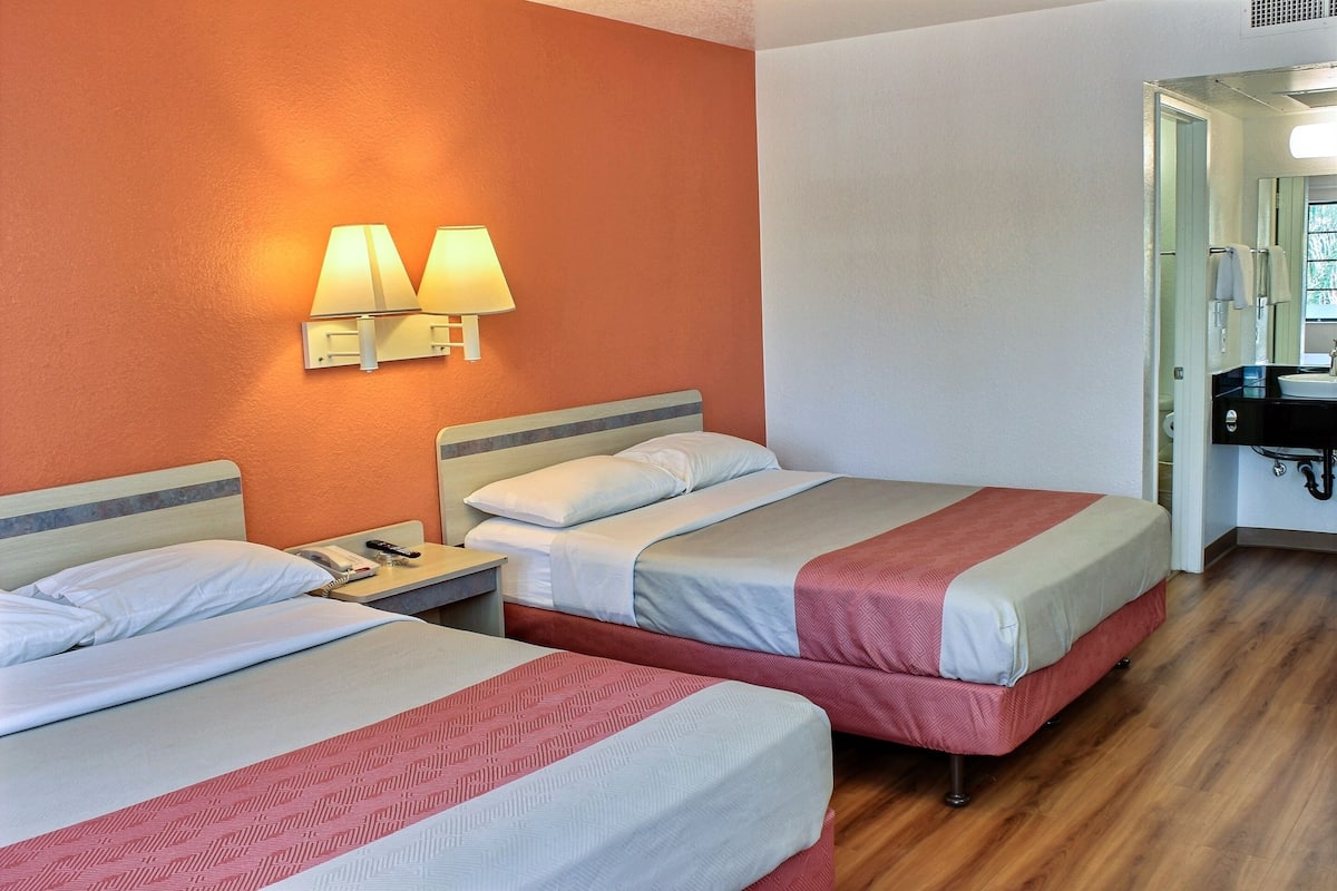 Wi-fi (inkludert) og sengetøy