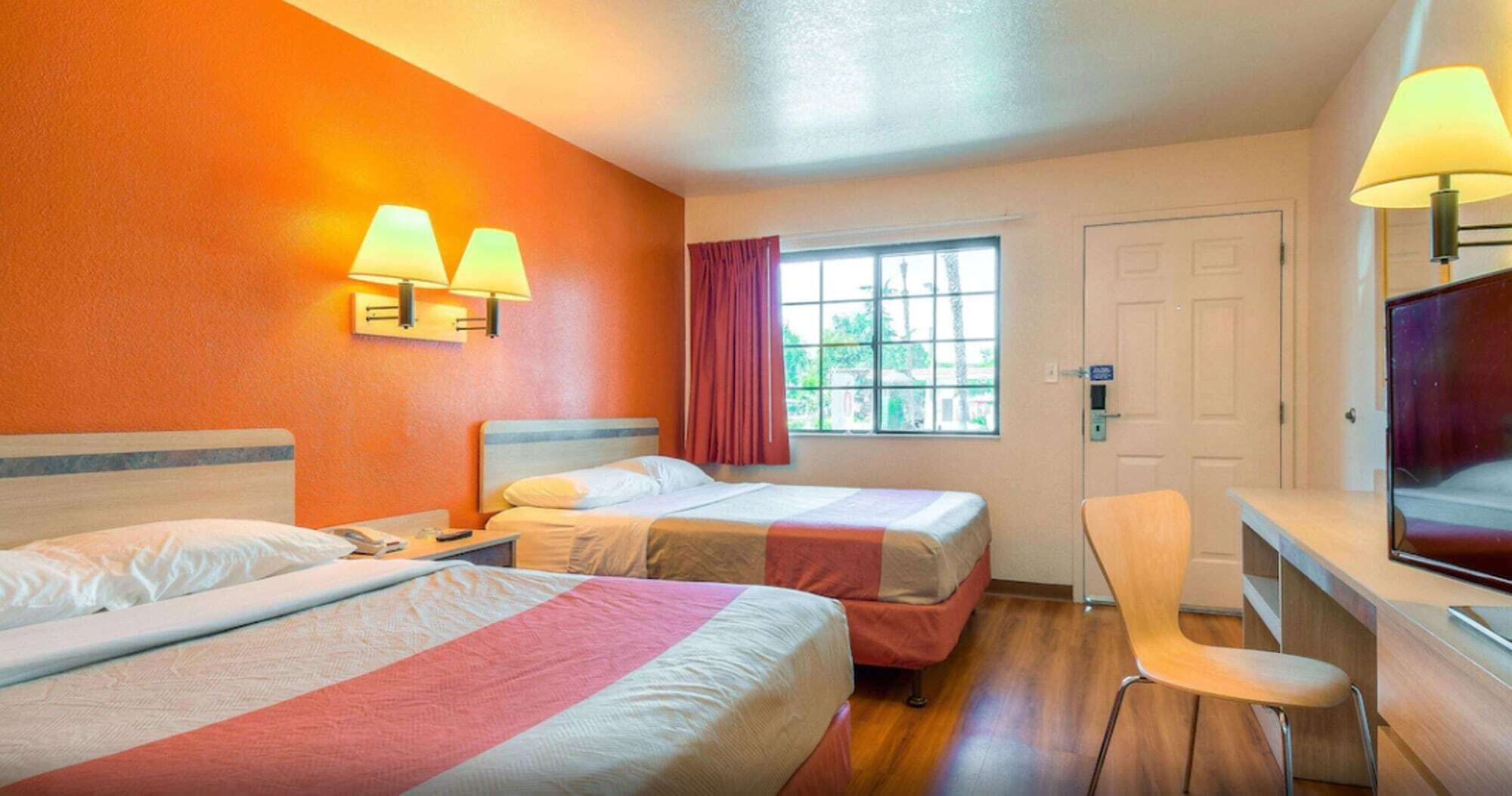 Ilmainen Wi-Fi, vuodevaatteet