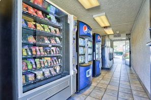 Vending machine - Motel 6 Kingman, AZ - Route 66 East (Kingman)