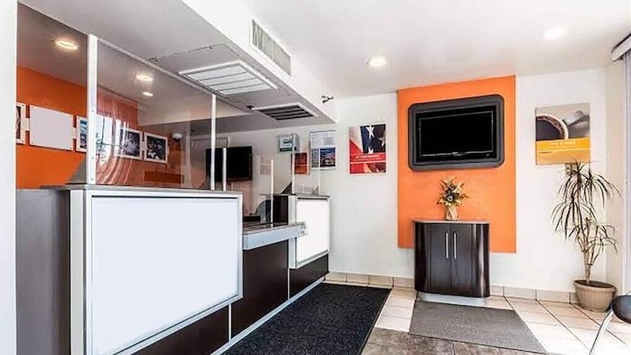 Super 8 by Wyndham Petaluma