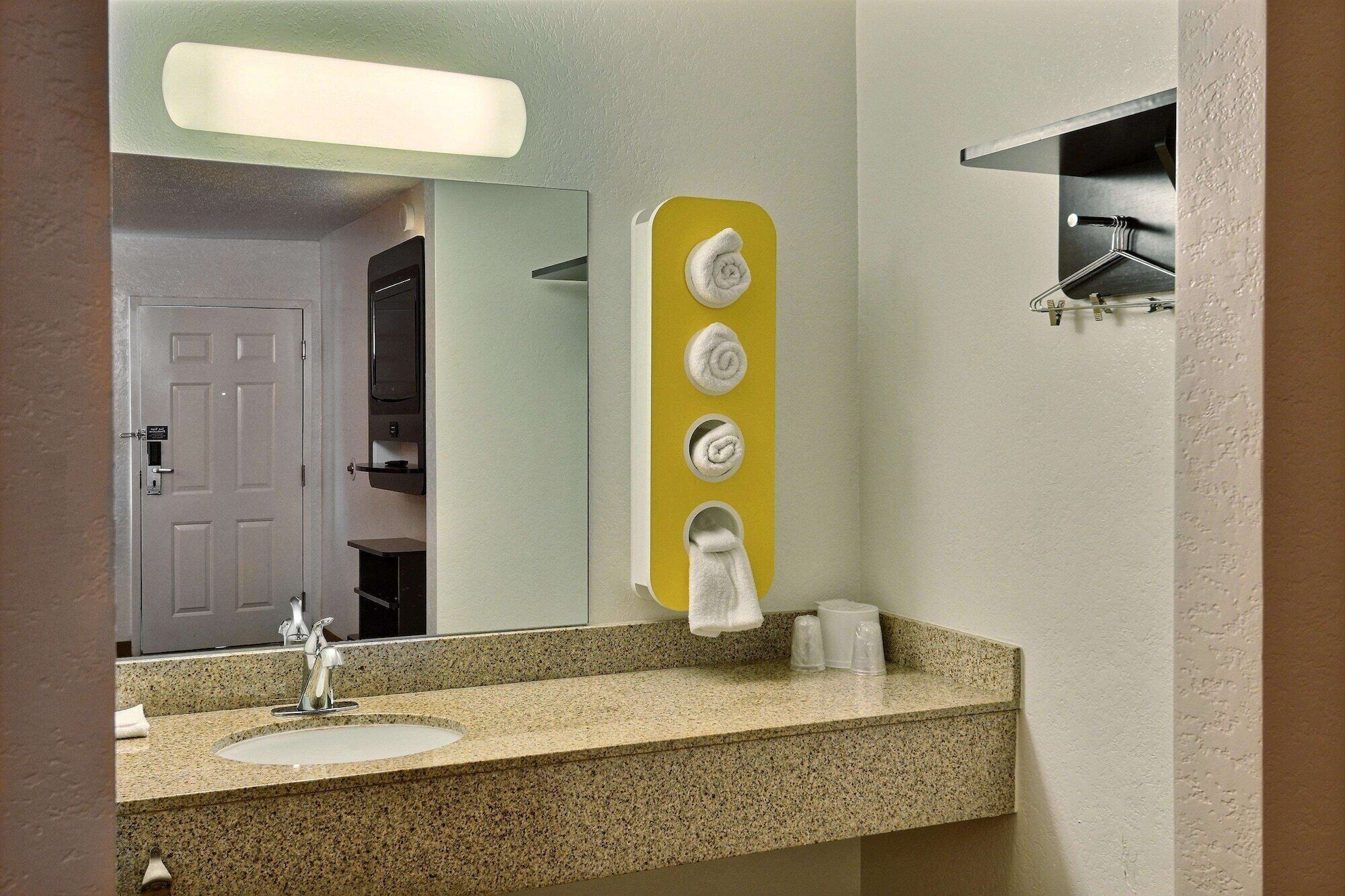 Foto - Motel 6-Tewksbury, MA - Boston