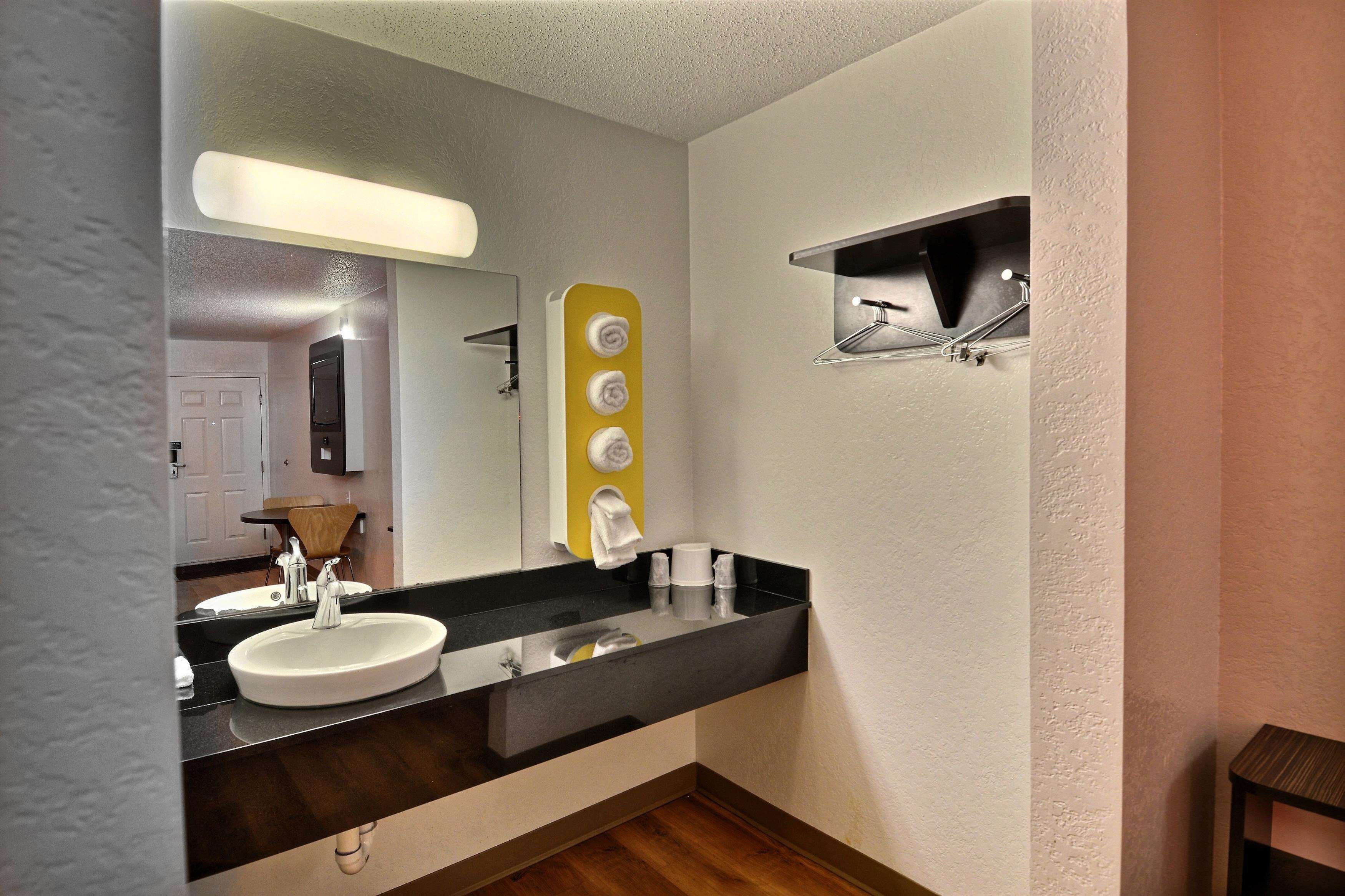 Foto - Motel 6-Tewksbury, MA - Boston