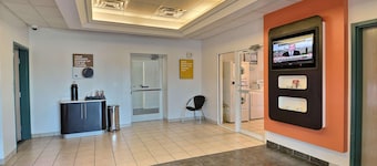 马萨诸塞图克斯伯里 - 波士顿 6 号汽车旅馆