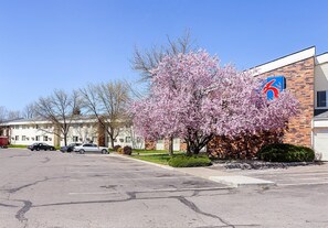 Exterior - Motel 6 Spokane, WA - East (Spokane Valley)
