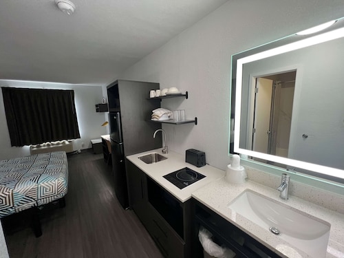 Motel 6 Altoona, IA - Des Moines East