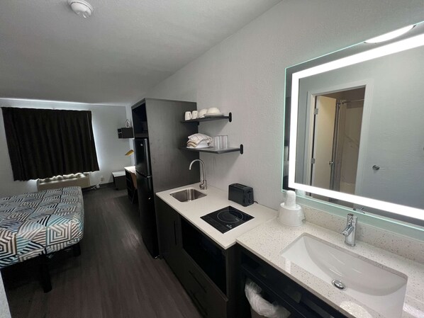 Accès au Wi-Fi (inclus), literie fournie