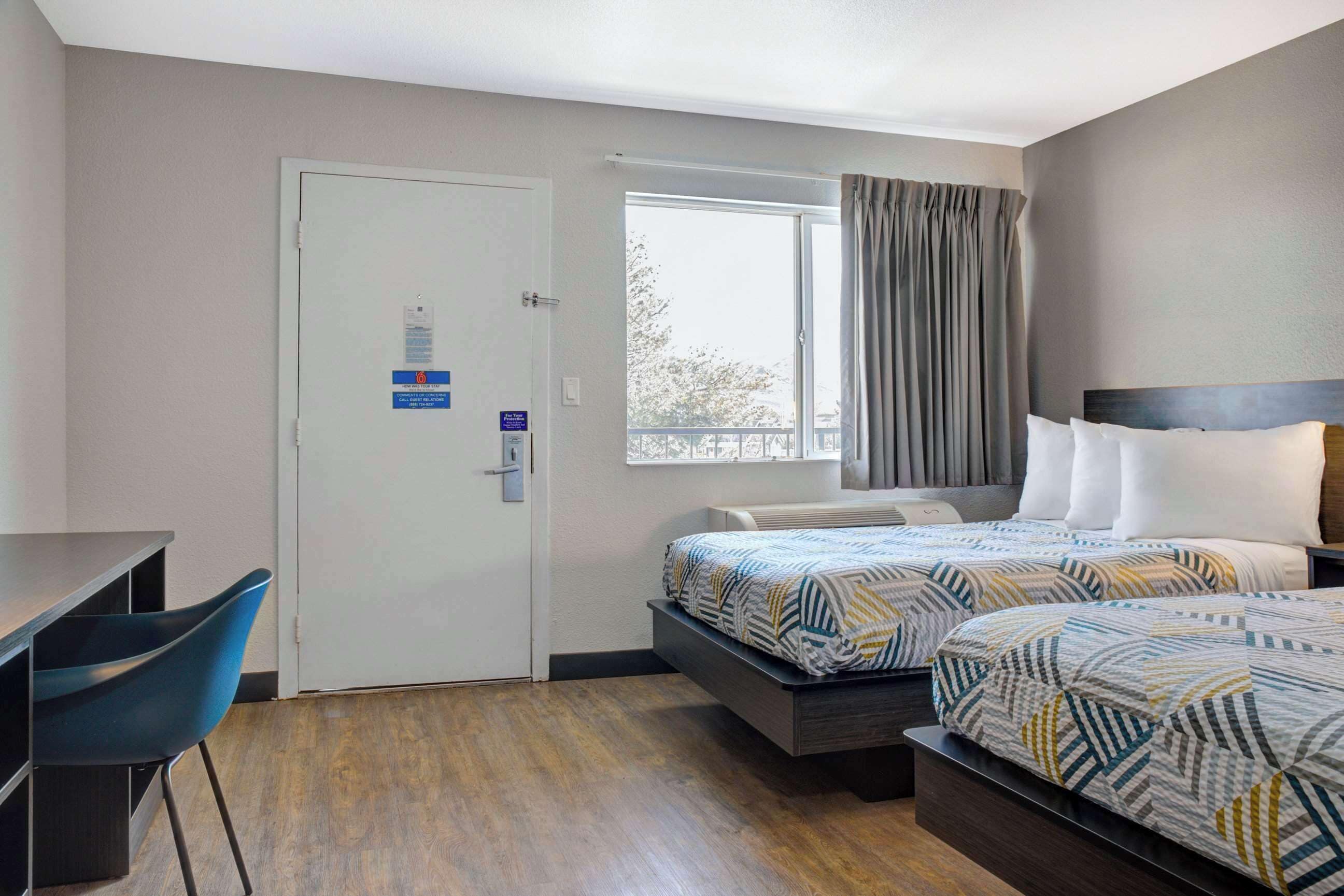 Free WiFi, bed sheets