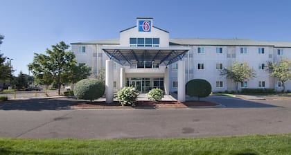 Motel 6 Brooklyn Center, MN - Minneapolis