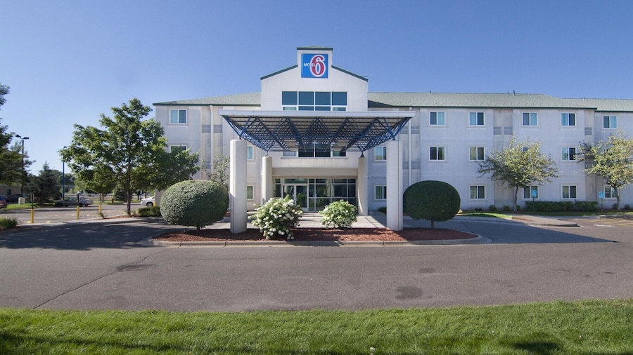 Motel 6 Brooklyn Center, MN - Minneapolis