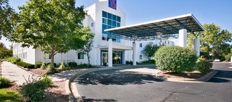 Motel 6 Brooklyn Center, MN - Minneapolis