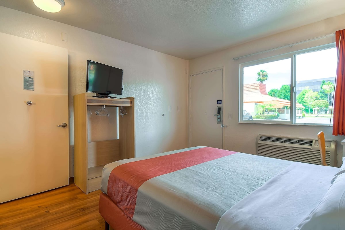 Wi-fi (inkludert) og sengetøy