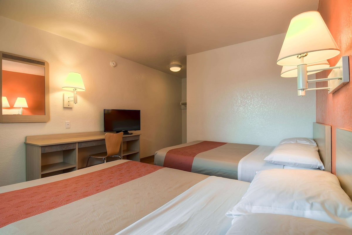 Wi-Fi gratuit, draps fournis