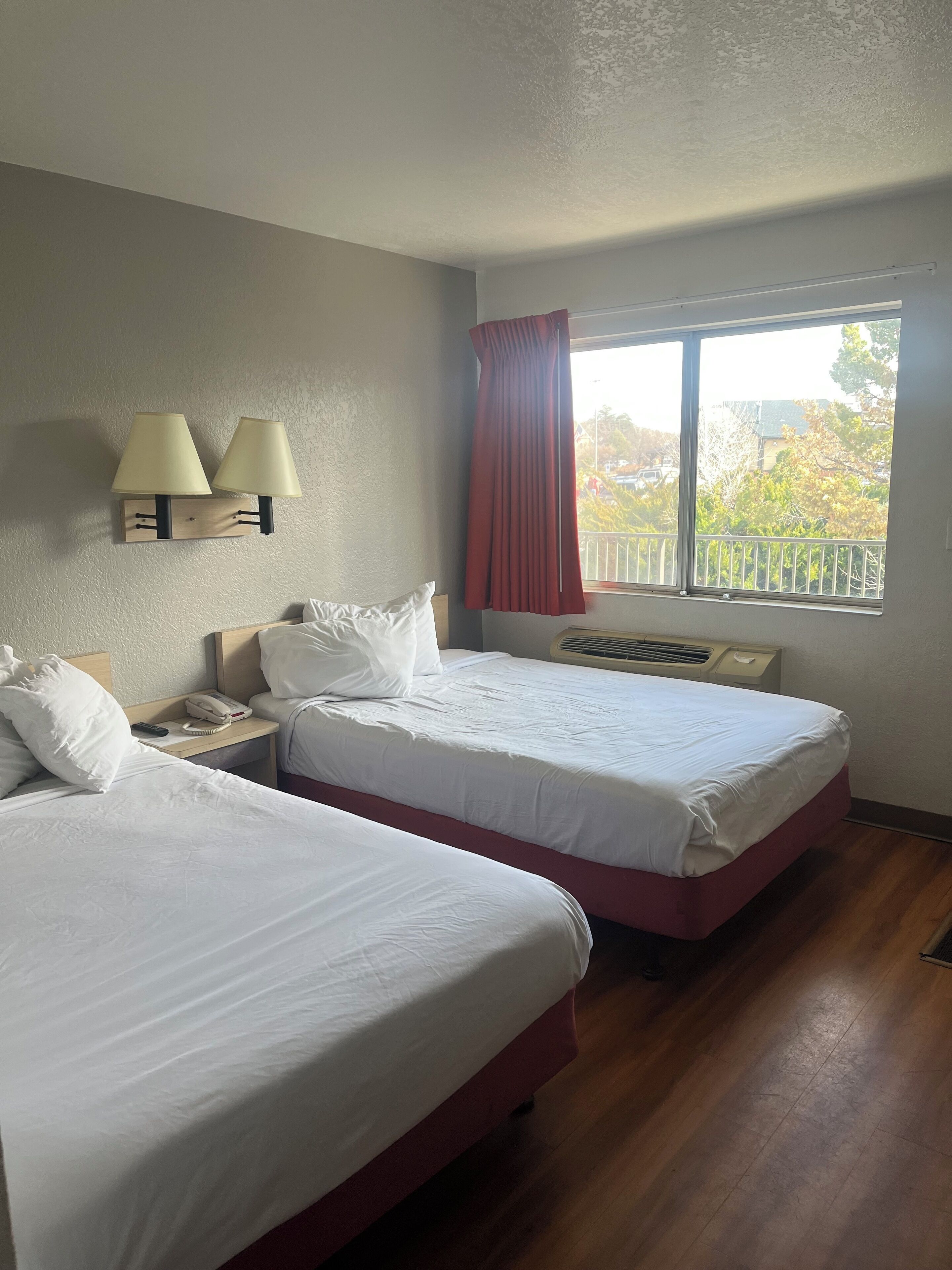 Wi-fi (inkludert) og sengetøy