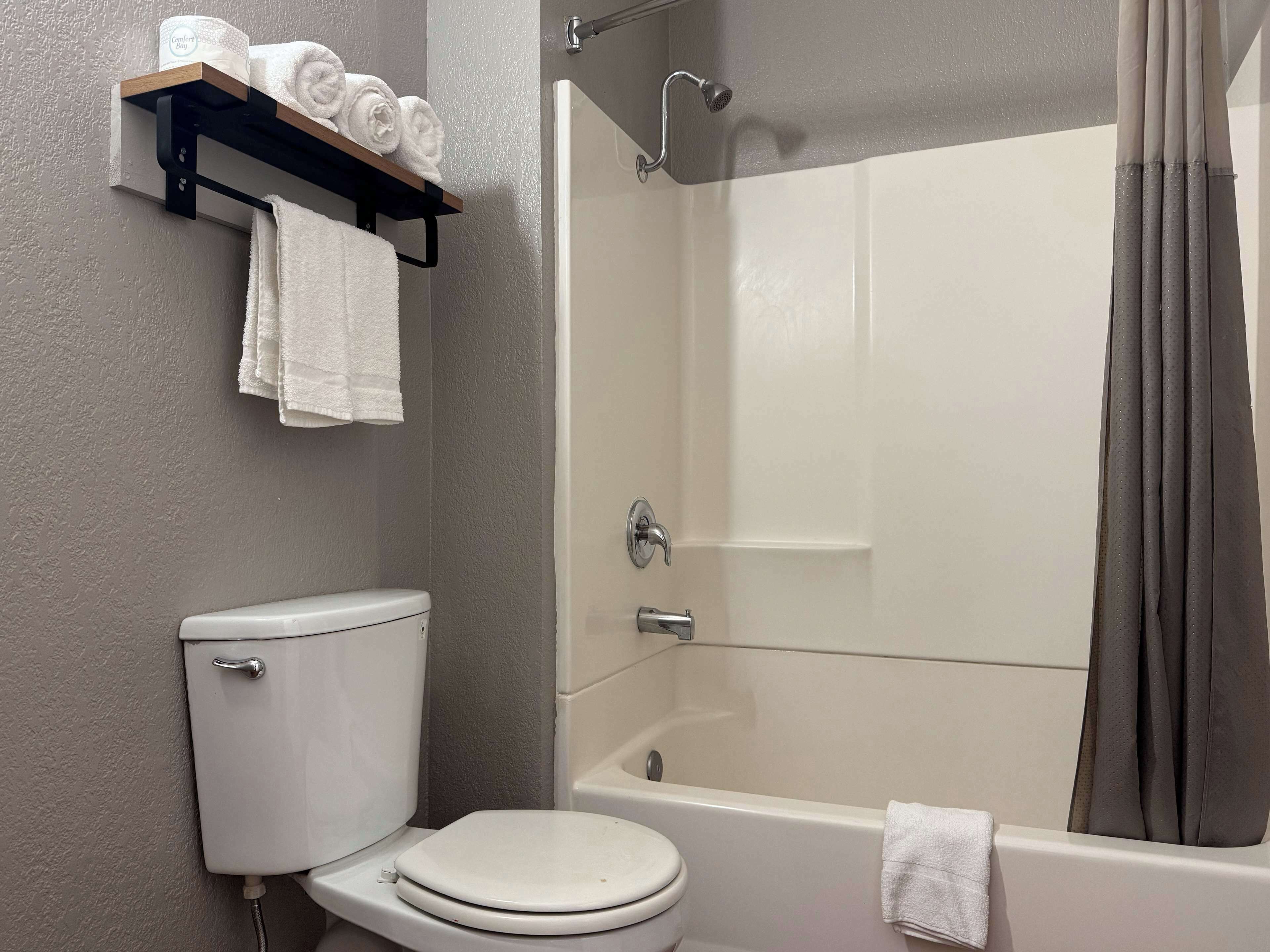 Photo - Motel 6-Simi Valley, CA