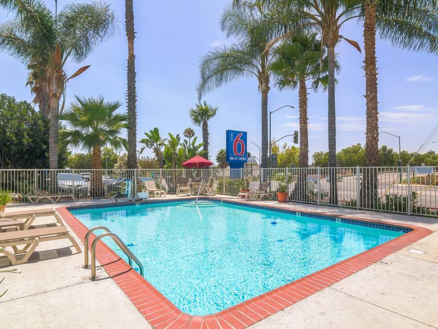 Außenpool (je nach Saison geöffnet)