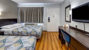 Ferros/tábuas de passar roupa, Wi-Fi de cortesia, roupa de cama