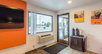 Motel 6 Billings, MT - South