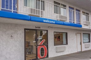 Exterior - Motel 6 Billings, MT - South (Billings)