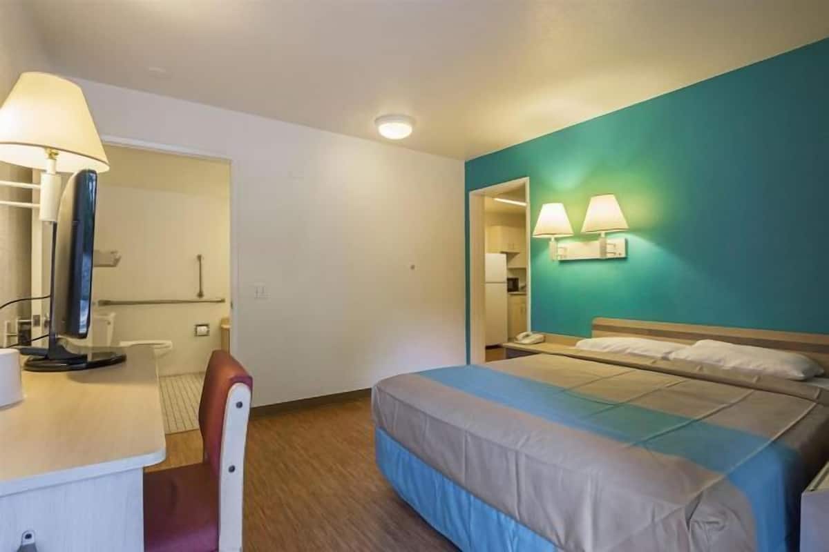 Wifi gratis y ropa de cama