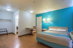 Free WiFi, bed sheets